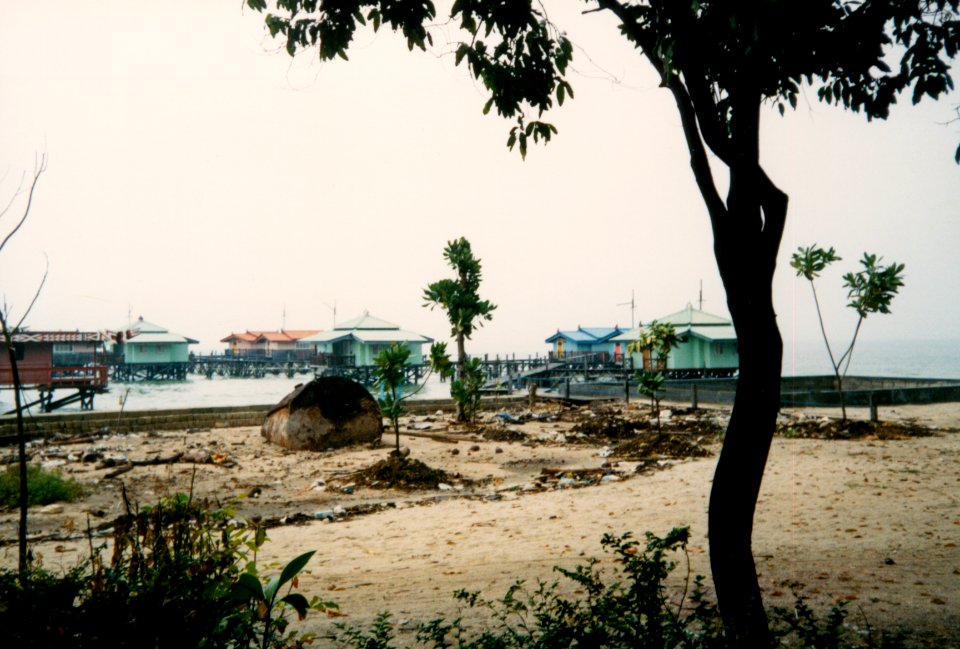 Indonesia 1992-0033