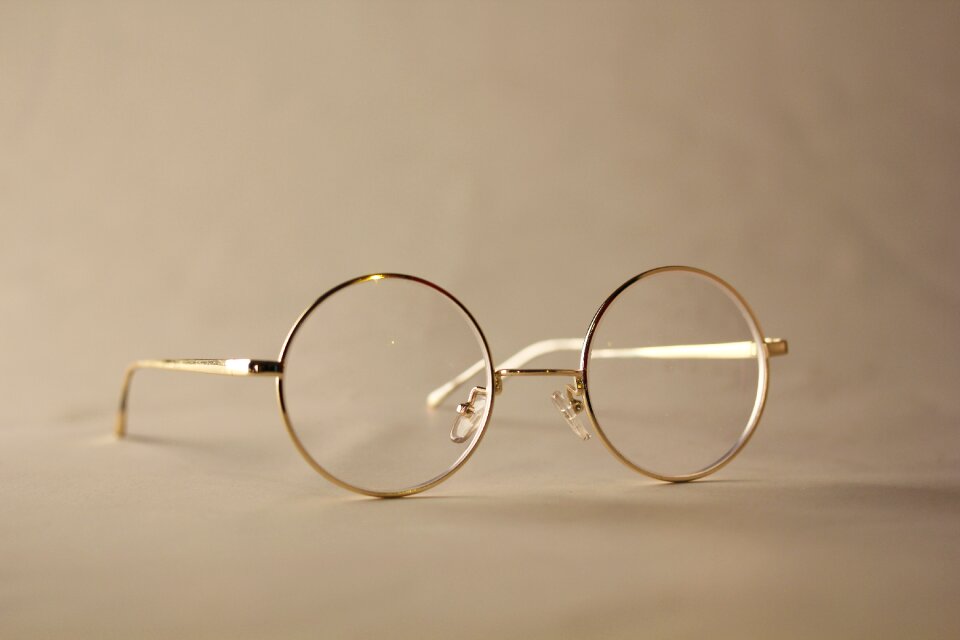 Glasses retro gold