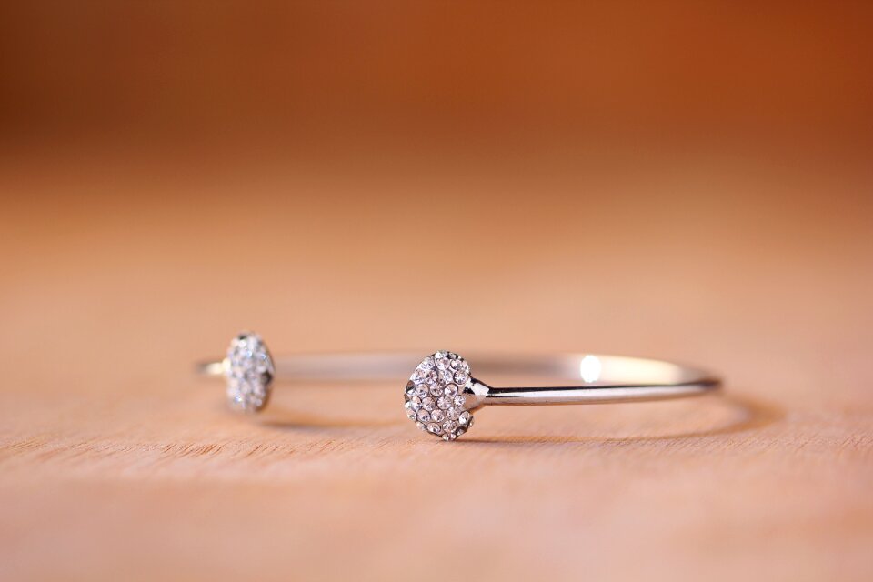 Jewellery diamond warm colors