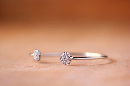 Jewellery diamond warm colors