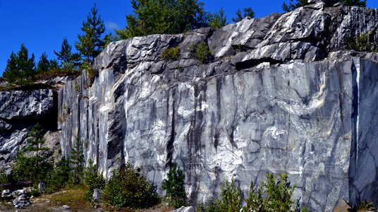 Stone ruskeala marble quarrying