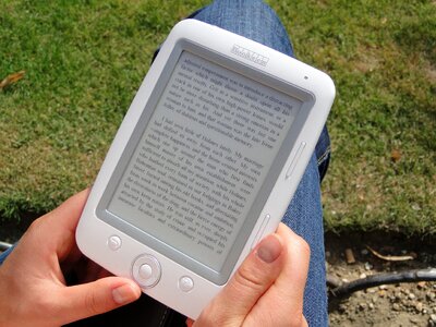 Touch screen e book e reader photo