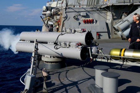 151218-N-FP878-093