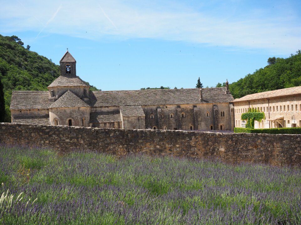 Notre dame de sénanque the order of cistercians gordes