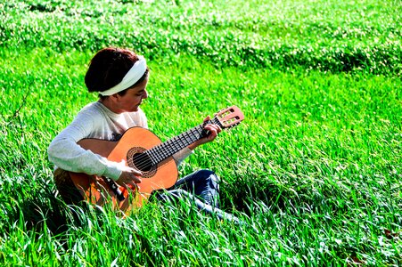 Girl guitar spanish