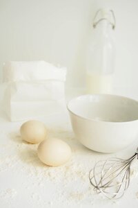 White on white kitchen food photo