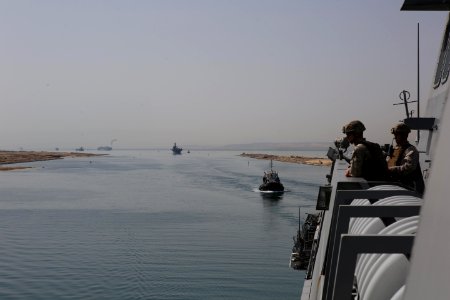 160405-M-CV548-001