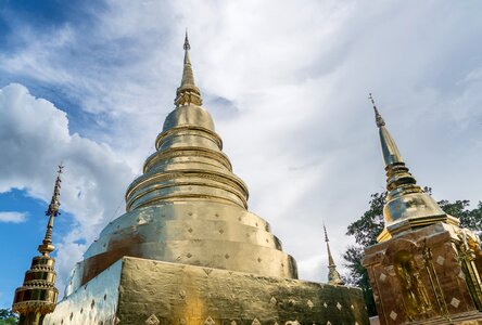 Thailand golden temple architecture photo