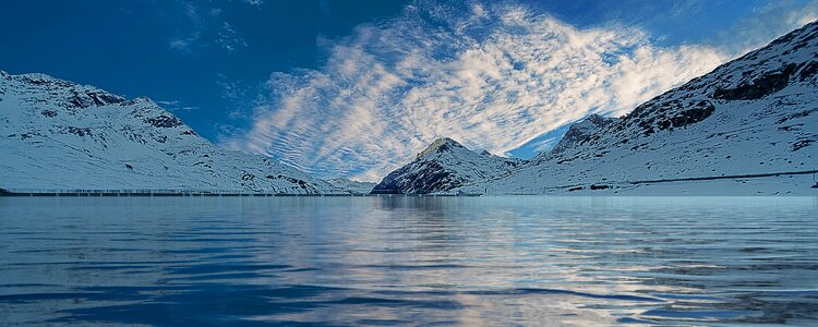 Panorama natural blue banner
