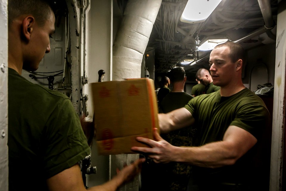 USS Oak Hill Conducts Replenishment at Sea in Atlantic Oce…