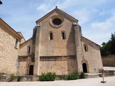 Monastery abbey notre dame de sénanque photo