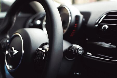 Dashboard steering wheel