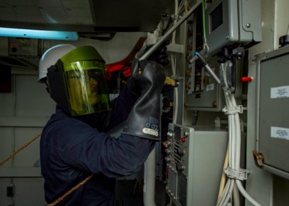 180617-N-UB406-0040 NORWEGIAN SEA (June 17, 2018) Gunner's…