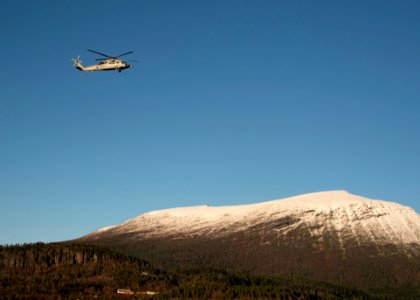 181029-N-AZ467-0210
