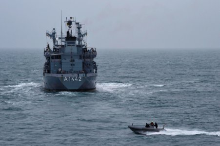 190220-N-JX484-513.NORTH SEA (Feb. 20, 2019) Sailors from …
