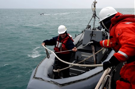 190220-N-JX484-152.NORTH SEA (Feb. 20, 2019) Sailors from …