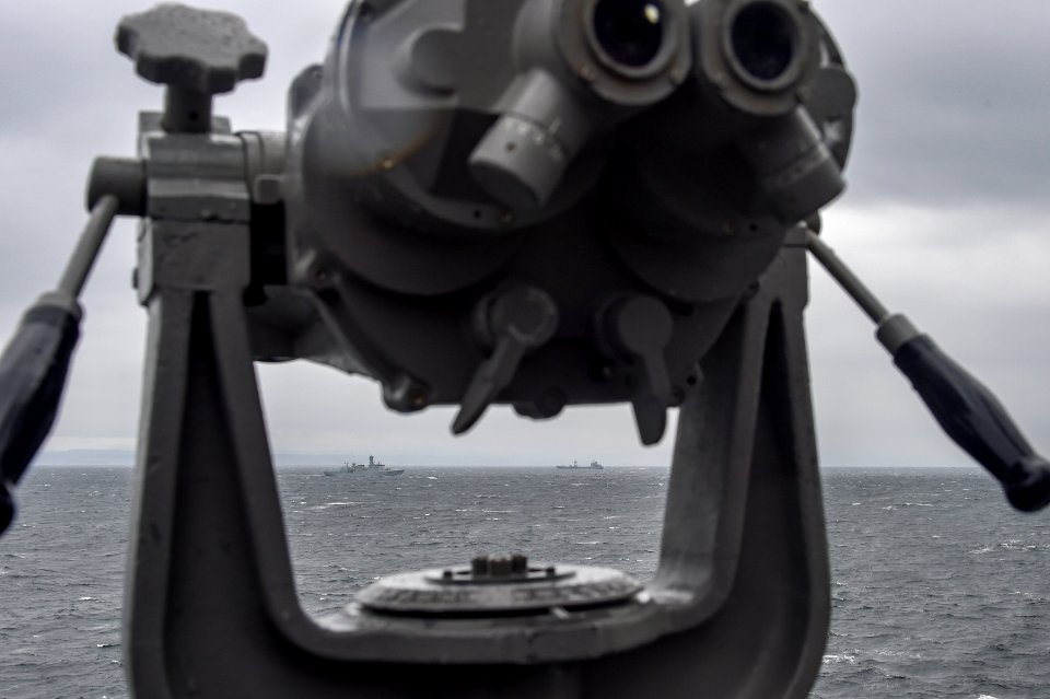 190401-N-JX484-190.FIRTH OF CLYDE (Apr. 1, 2019) The guide…