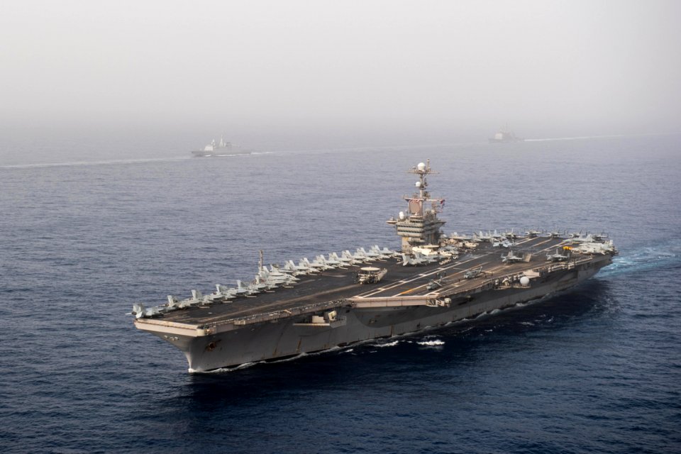 190424-N-OM854-0597
