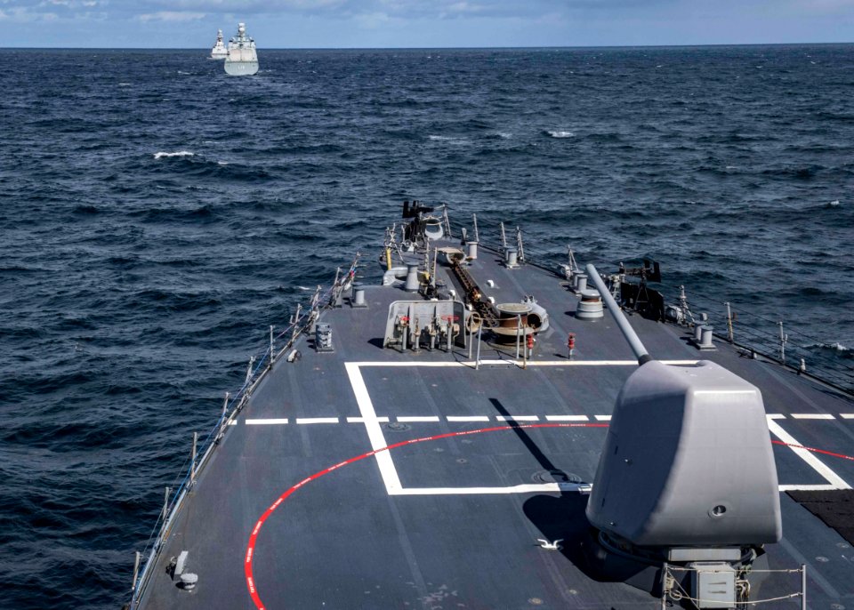 USS Carney (DDG 64)