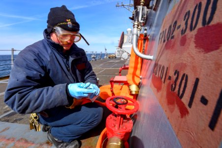 190509-N-JX484-074BALTIC SEA (May 9, 2019) Gunner's Mate 3…