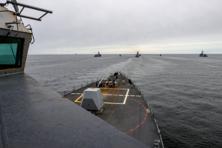 190513-N-JX484-124