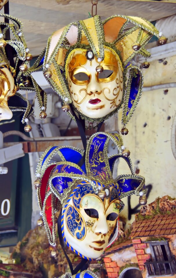 Etal carnival light