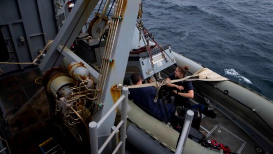 170802-N-HV059-271 ATLANTIC OCEAN (August 2, 2017) Machini…