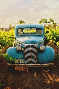 Auto antique outside