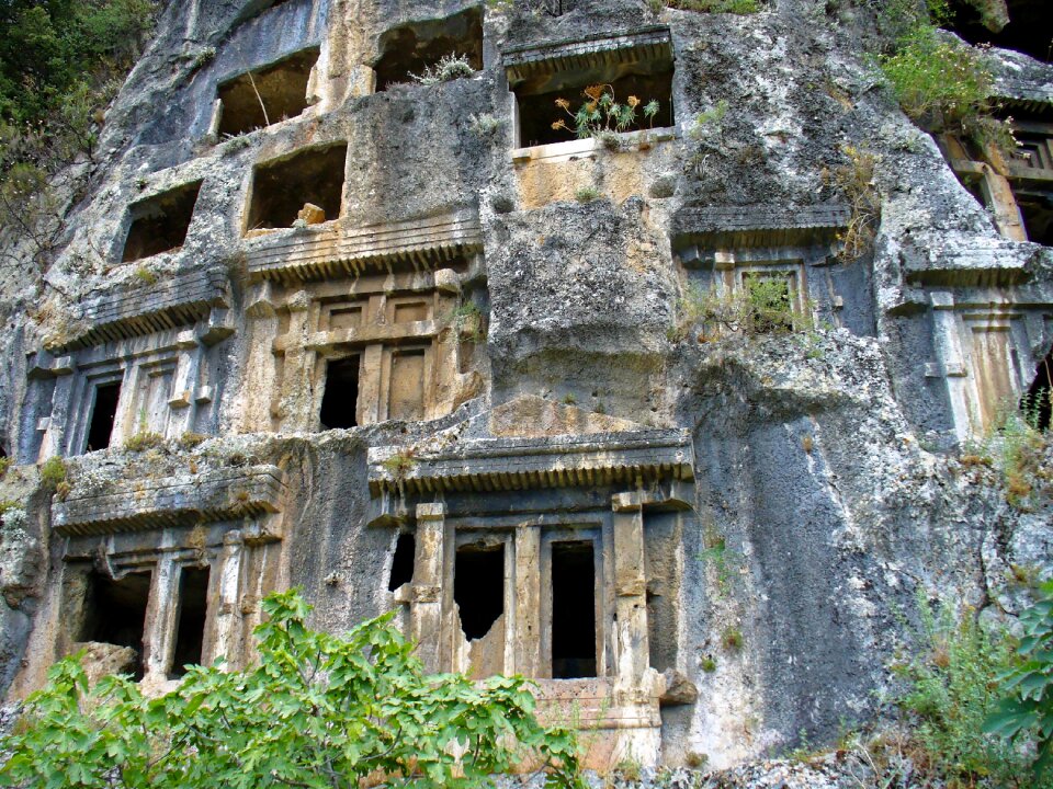 Turkey caves carving