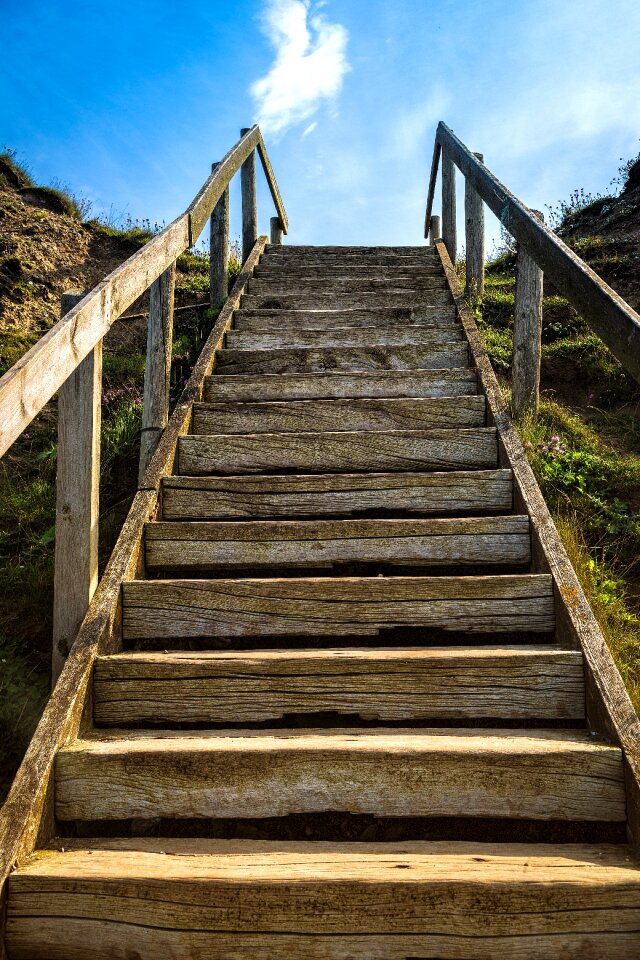 Rise emergence stair step