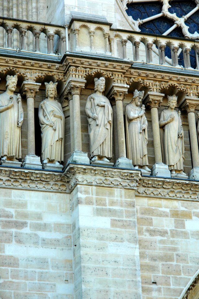 Church west rose detail