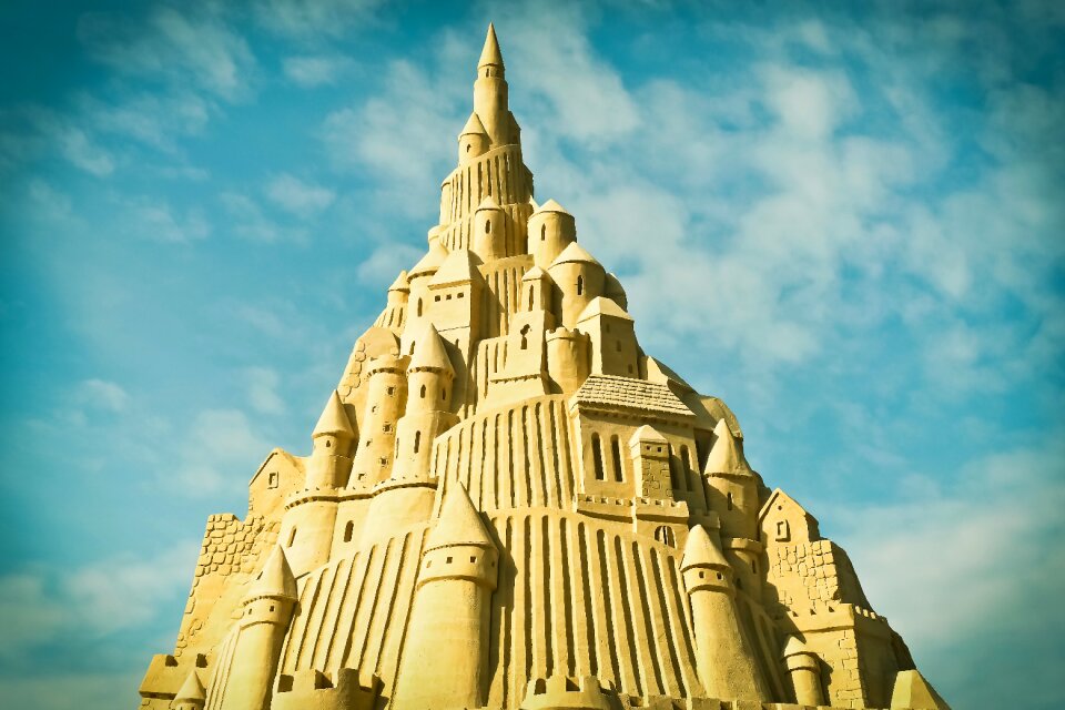 Sculpture sand statue