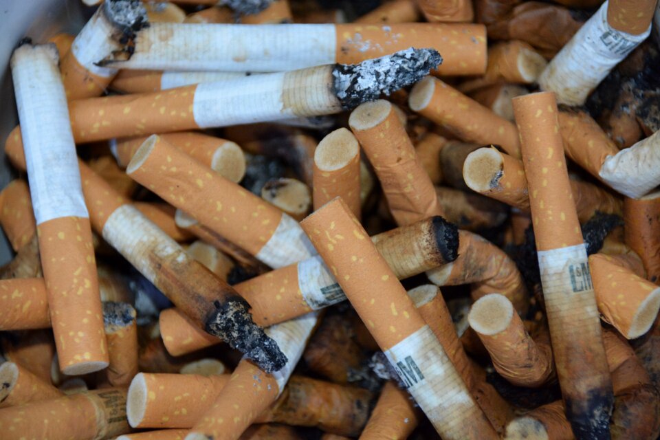 Nicotine smoking consumption