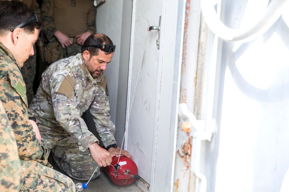 SOUDA BAY, GREECE (March 8, 2018) A Hellenic Navy instruct…