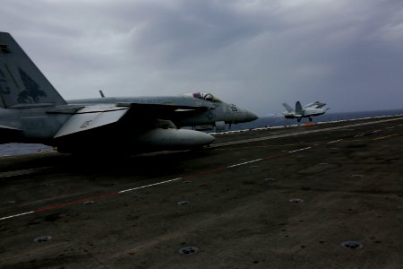 190425-N-GD018-1041