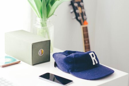 Mobile cell phone cap