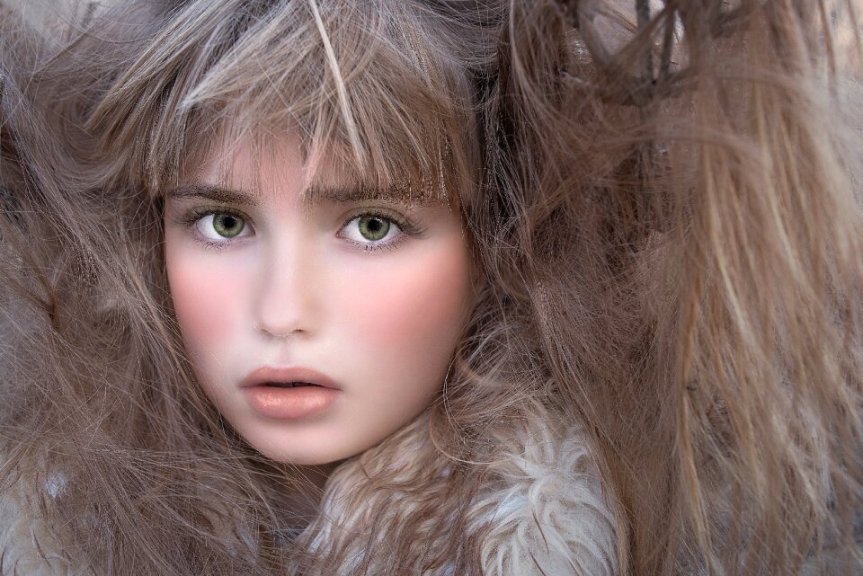 Face hair wirre hair