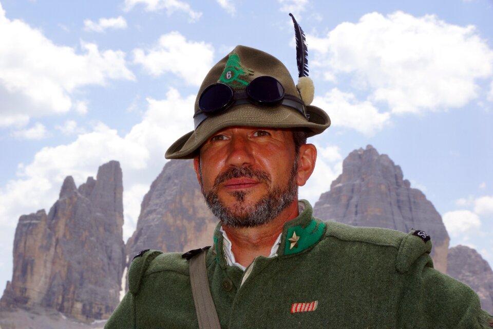 Lavaredo dolomites troop