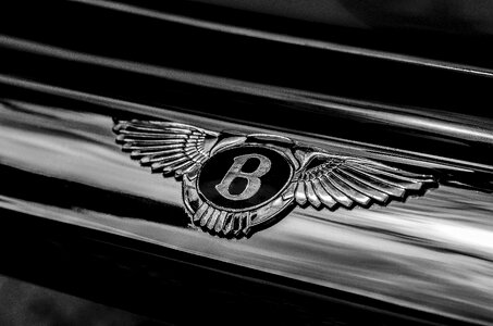Luxury auto vehicle