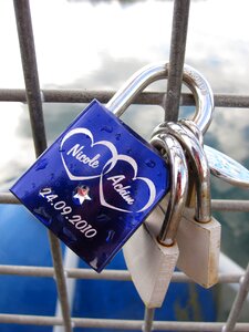 Symbol connectedness romantic