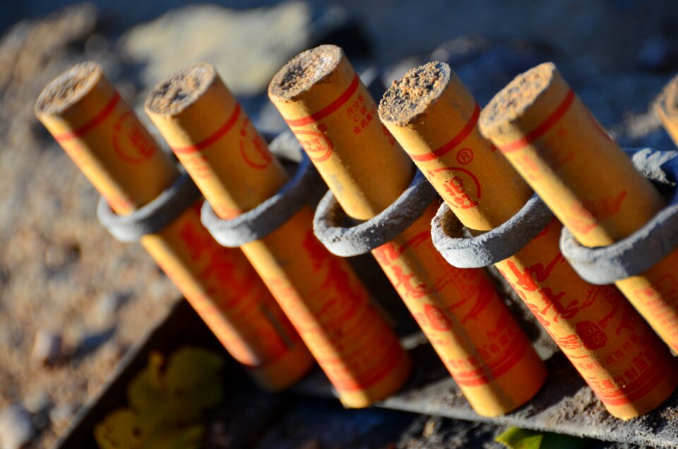 China fire cracker brown fire