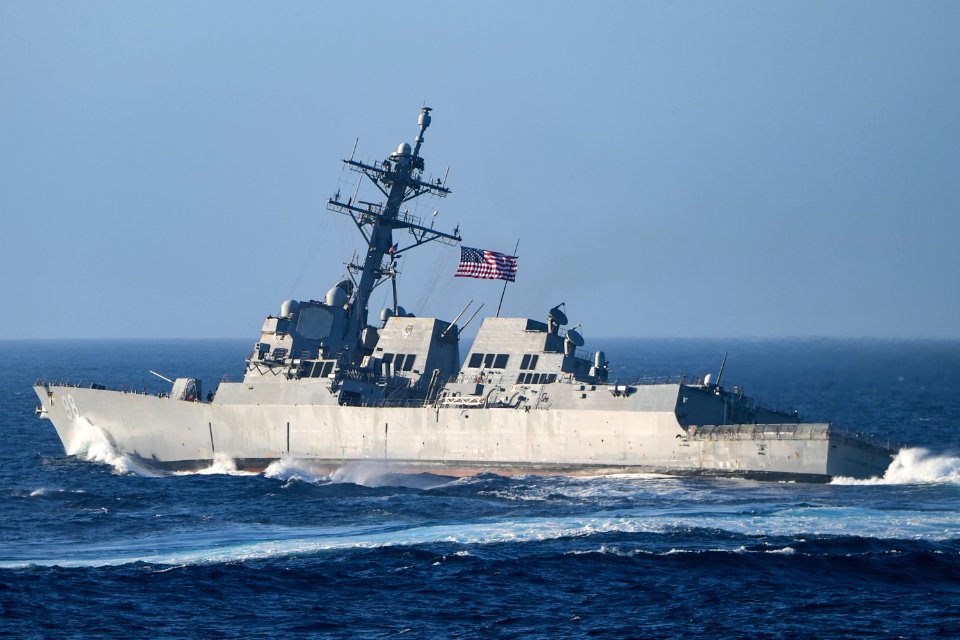 181208-N-GY475-0333