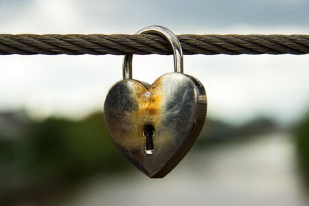 Love padlock connection photo