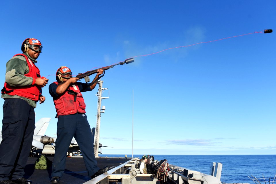 181107-N-MQ631-0068