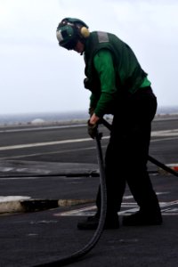 181125-N-MQ631-0671