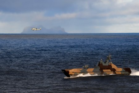 181024-N-EA818-0265