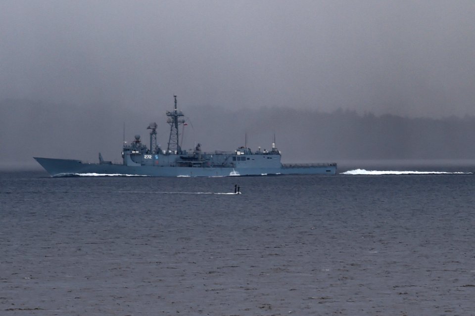 190211-N-JX484-314.BJORNAFJORDEN, Norway (Feb. 11, 2019) T…