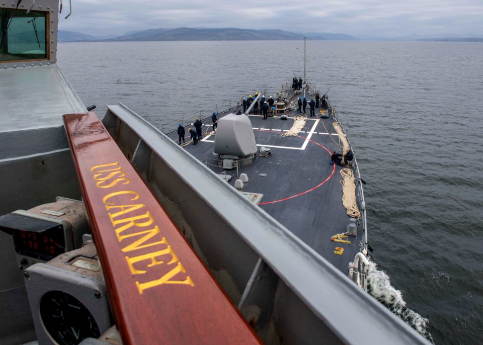 USS Carney (DDG 64)