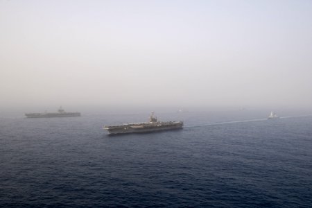 190424-N-OM854-0185
