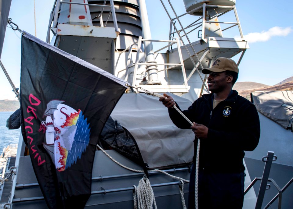 USS Carney (DDG 64)